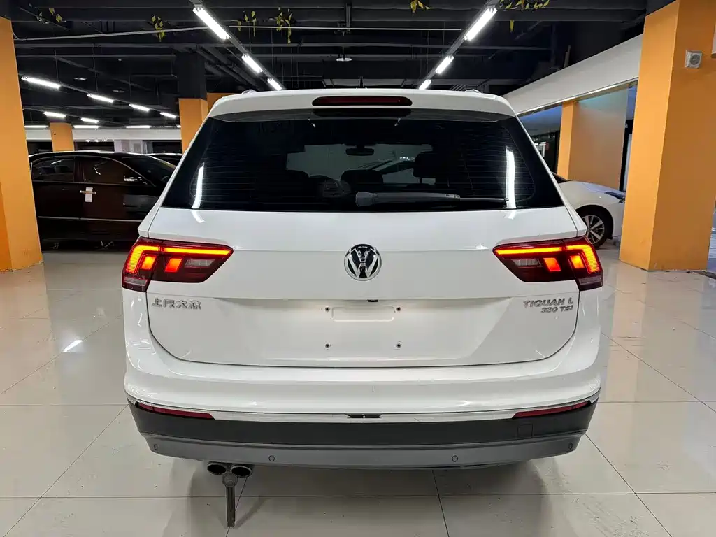 Volkswagen Tiguan L — миниатюра 7