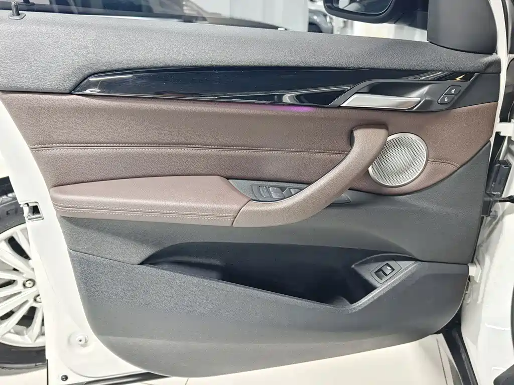 BMW X1 — миниатюра 16