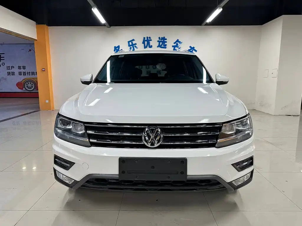 Volkswagen Tiguan L — миниатюра 2