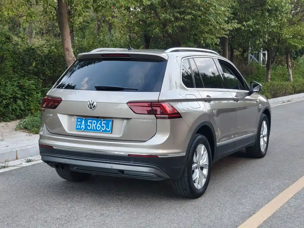 Volkswagen Tiguan — миниатюра 7