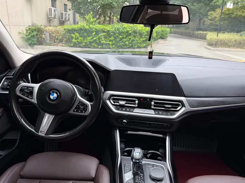 BMW 3 Series — миниатюра 4