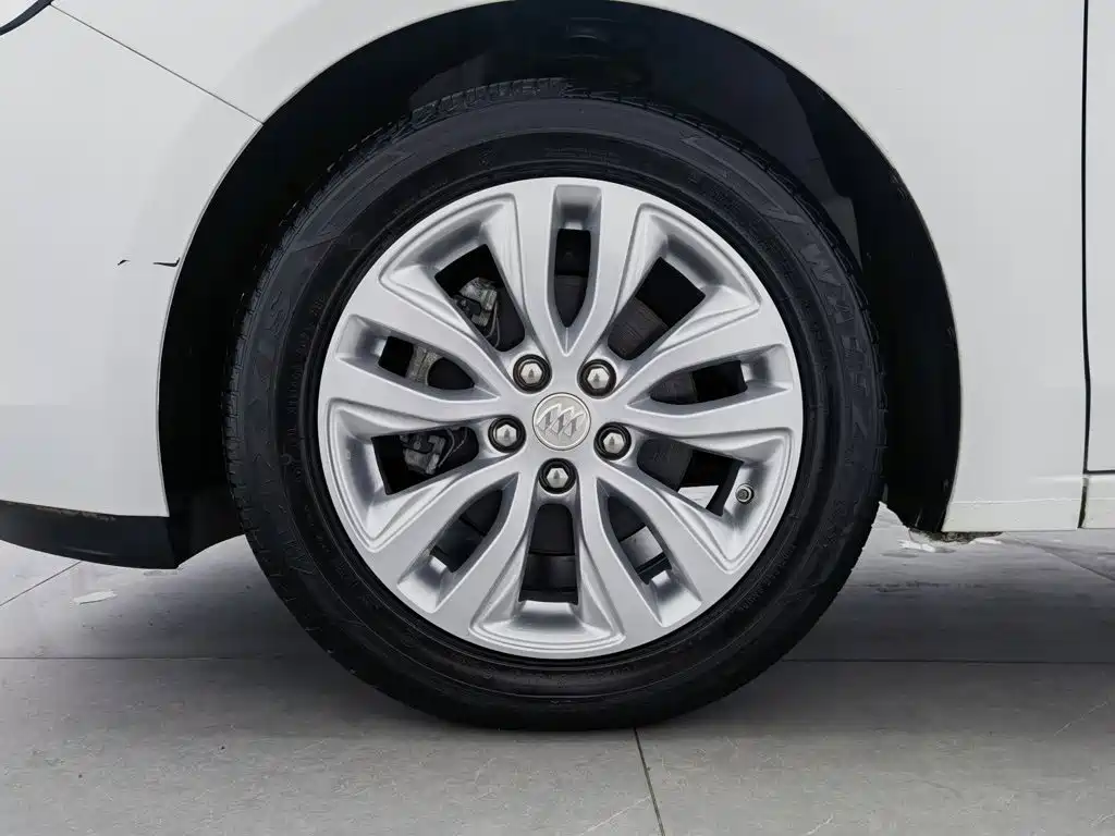 Buick Excelle — миниатюра 17