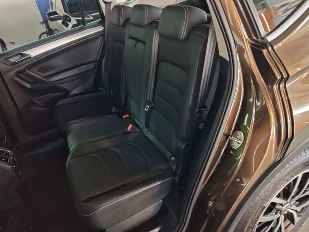 Volkswagen Tiguan L — миниатюра 17