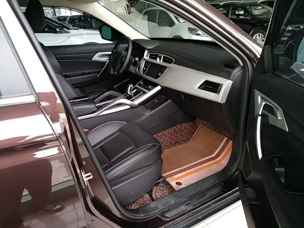 Geely Boyue — миниатюра 25