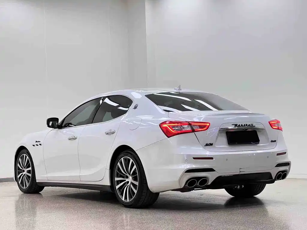 Maserati Ghibli — миниатюра 27