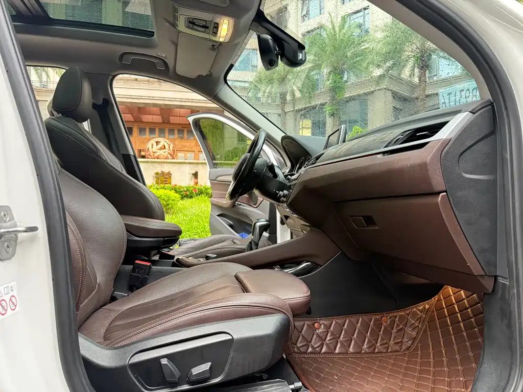 BMW X1 — миниатюра 13