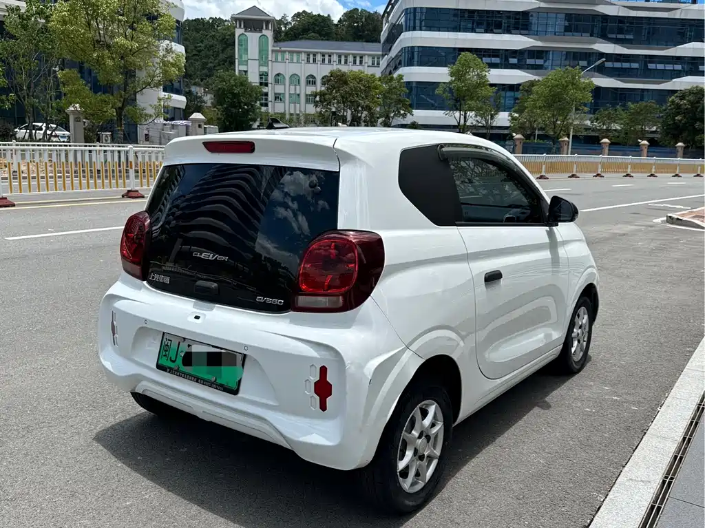 Roewe Clever — миниатюра 5