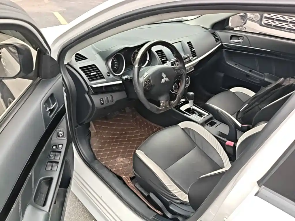 Mitsubishi Lancer EX — миниатюра 16