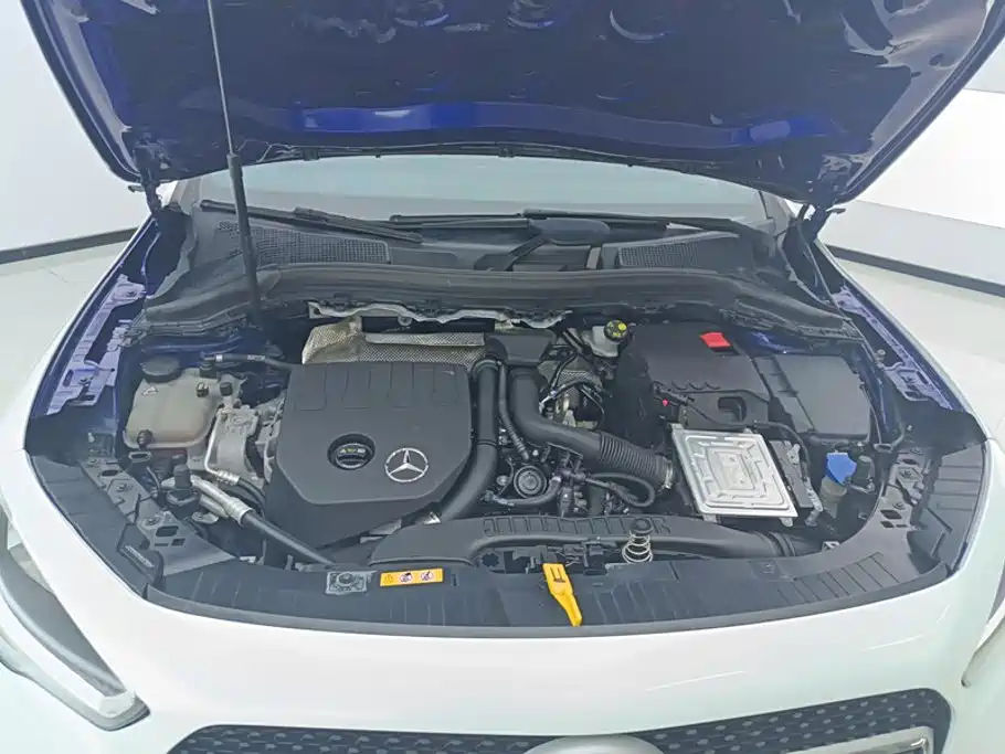 Mercedes-Benz GLA — миниатюра 10