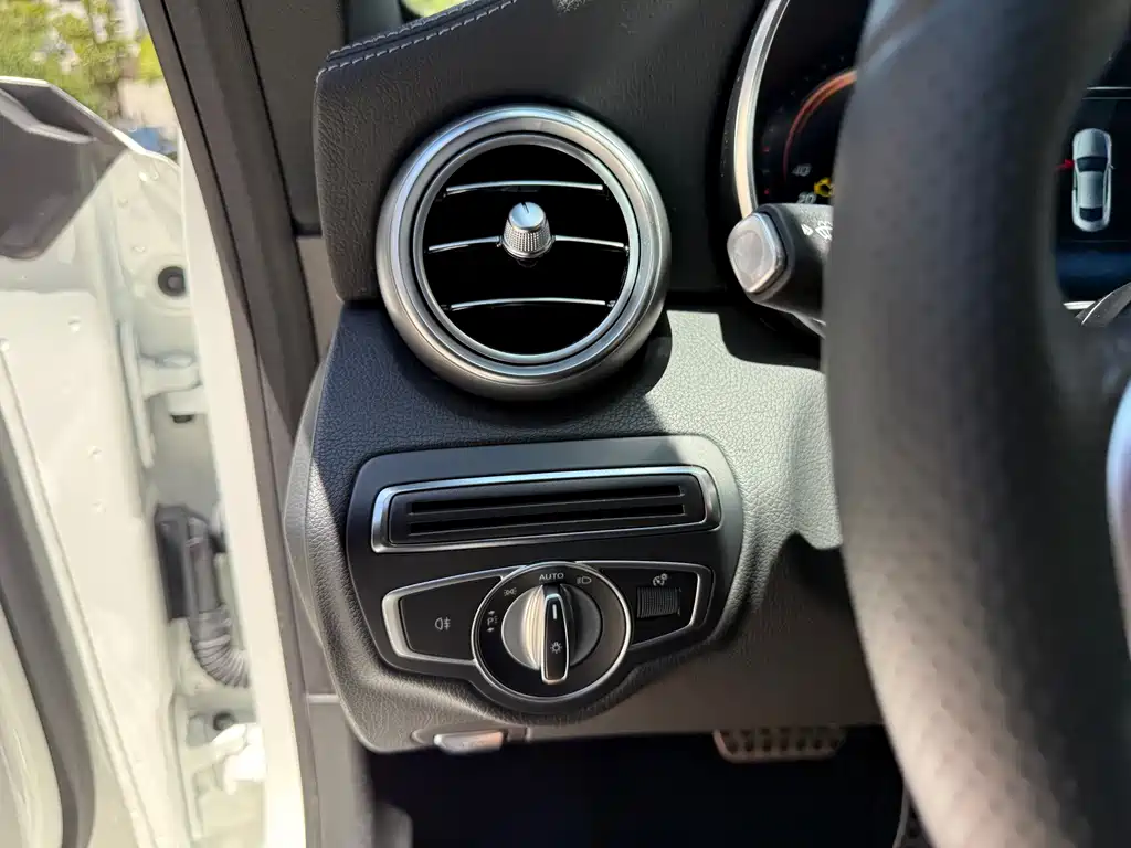 Mercedes-Benz C-Class (Import) — миниатюра 22