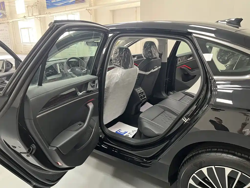 Volkswagen Magotan — миниатюра 8