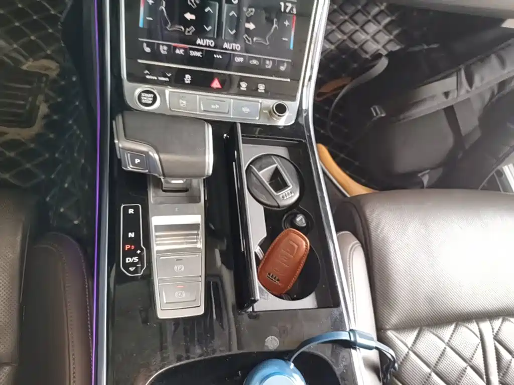 Audi A8 New Energy — миниатюра 14