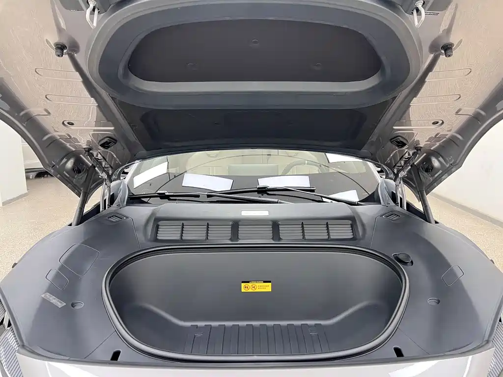 Xiaomi YU7 — миниатюра 26