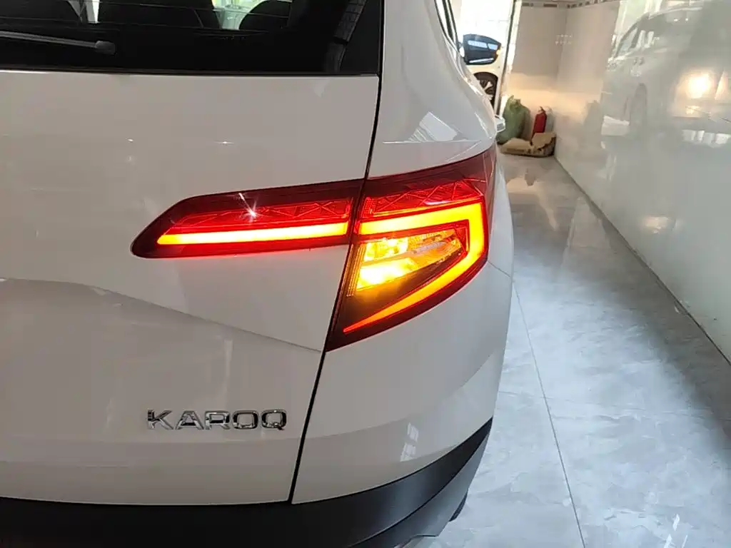 Skoda Karoq — миниатюра 8