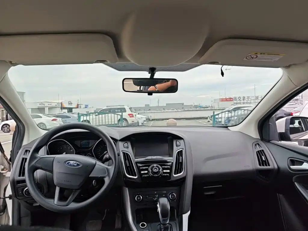 Ford Focus — миниатюра 18