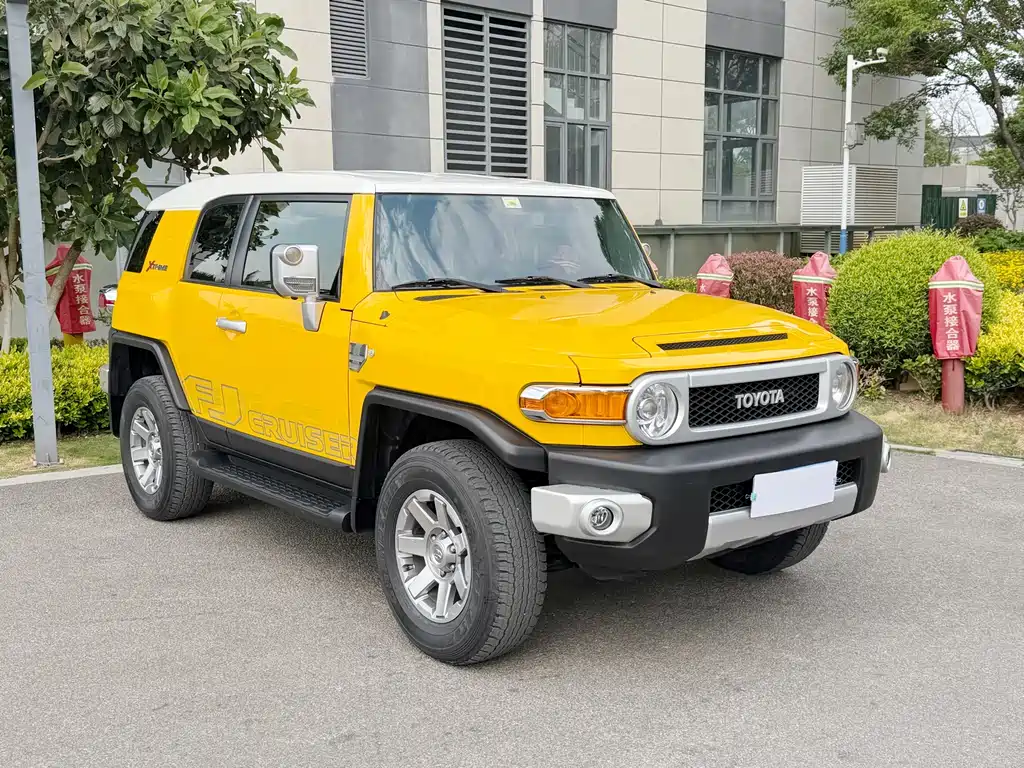 Toyota FJ Cruiser FJ 2019 4.0L AT