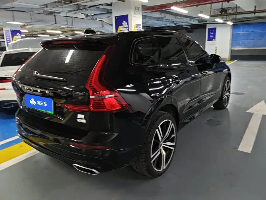 Volvo XC60 PHEV — миниатюра 3
