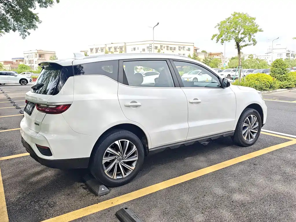 Geely Vision X6 — миниатюра 20