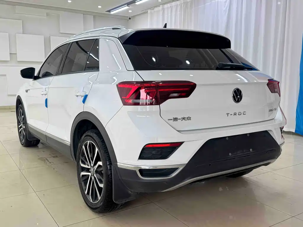 Volkswagen T-Roc — миниатюра 4