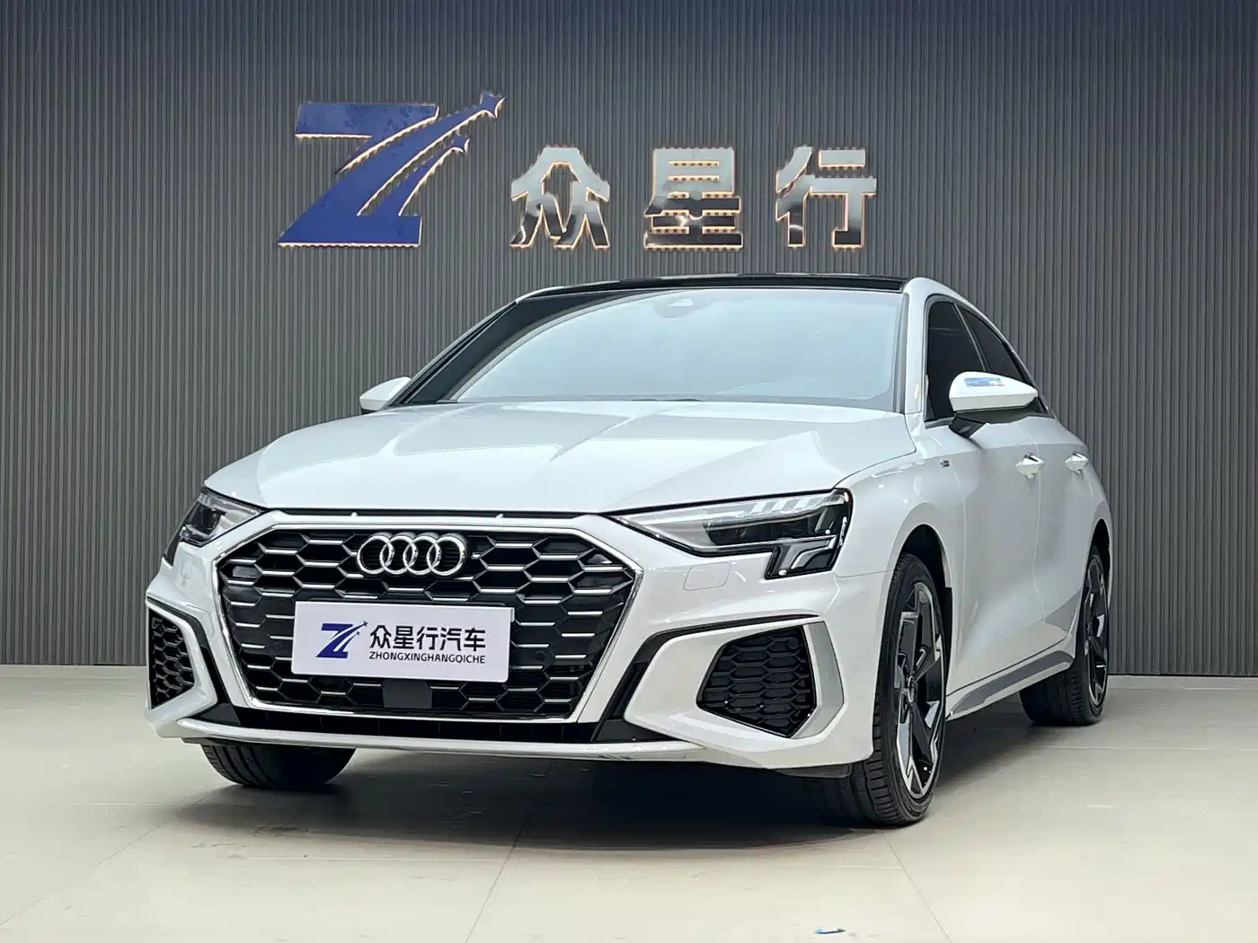 奥迪A3 2023款 改款 A3L Limousine 35 TFSI 时尚运动型 2024