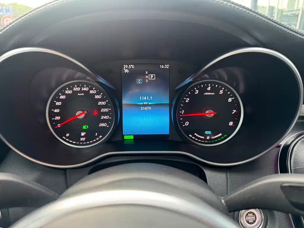 Mercedes-Benz C-Class — миниатюра 9