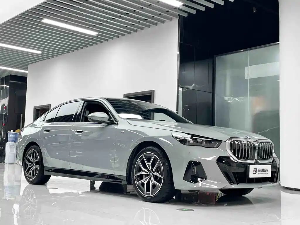 BMW 5 Series 5 2024 530i Lead M Sport