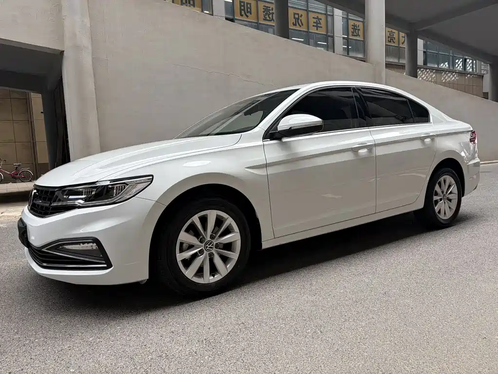 Volkswagen Bora 2022