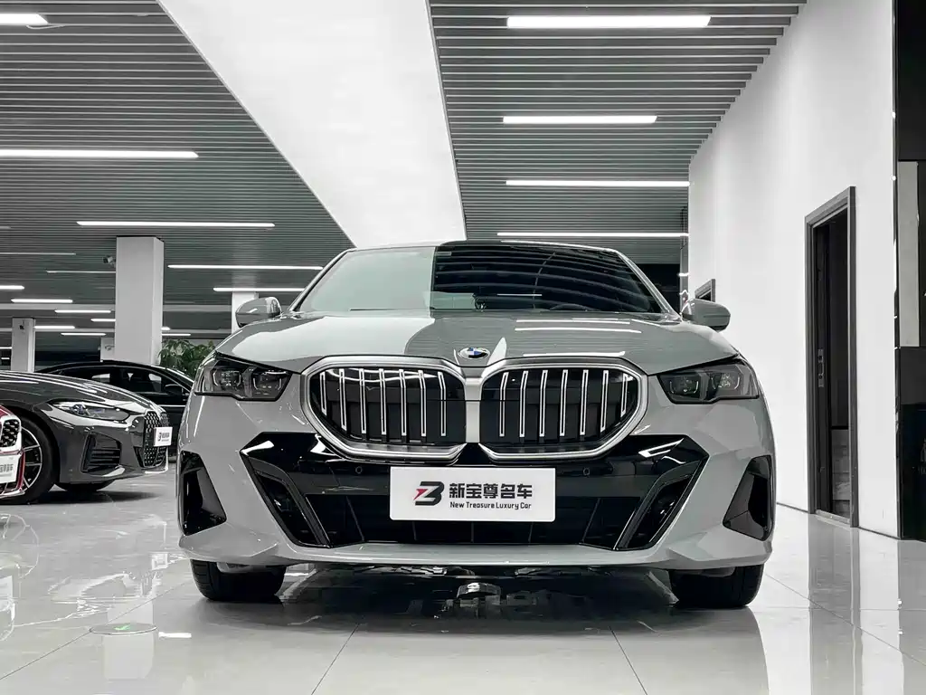 BMW 5 Series 5 2024 530i Lead M Sport