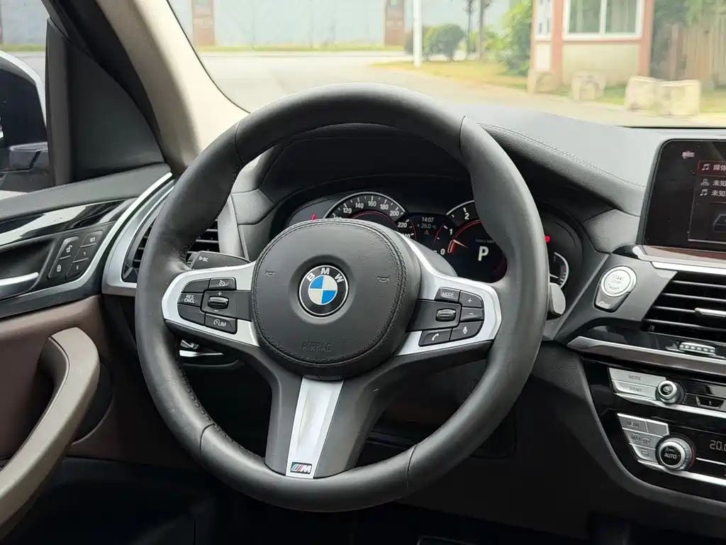 BMW X3 — миниатюра 15