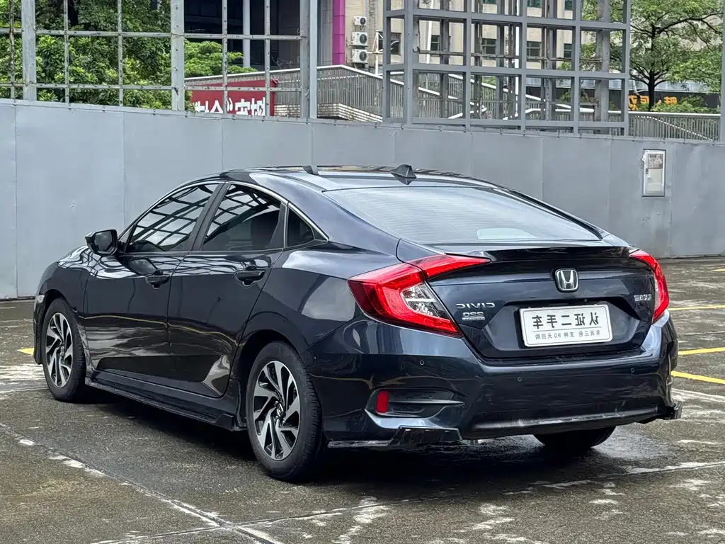 Honda Civic — миниатюра 11
