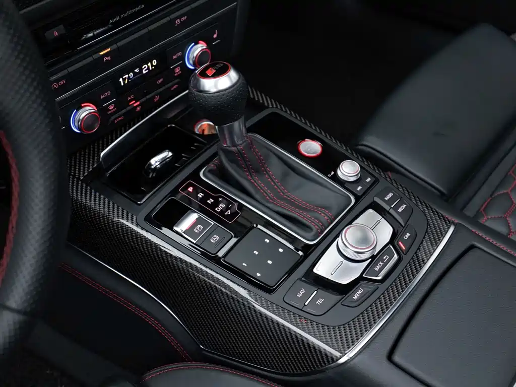 Audi RS 6 — миниатюра 10