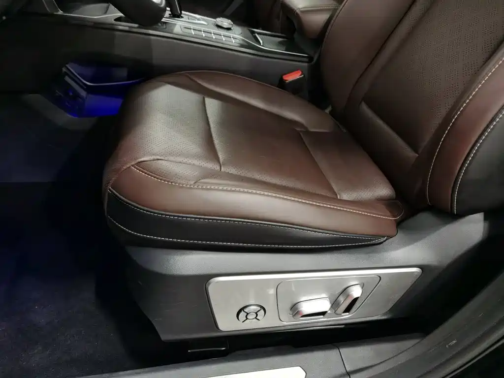 Wey Wey VV6 — миниатюра 20