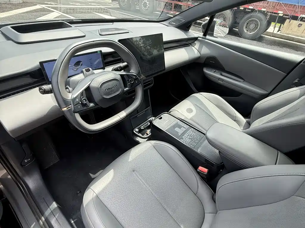 Lynk & Co Z20 — миниатюра 8