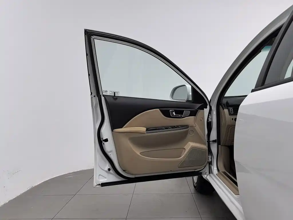 Buick Excelle — миниатюра 8