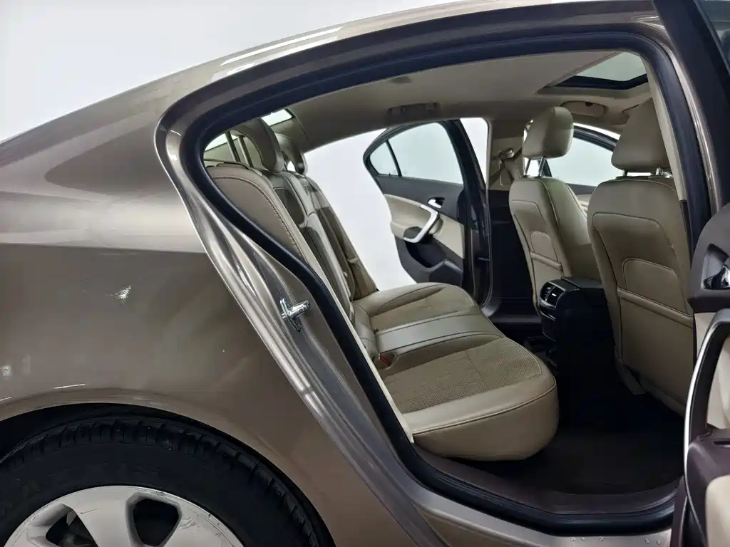 Buick Regal — миниатюра 16