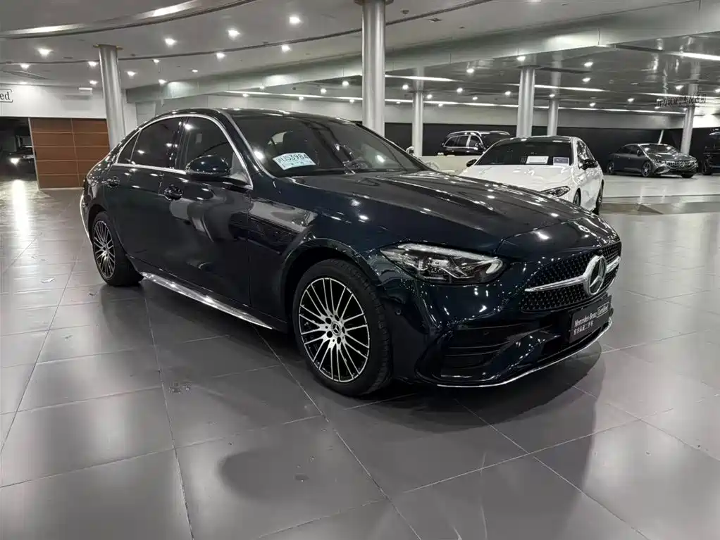 Mercedes-Benz C-Class — миниатюра 16
