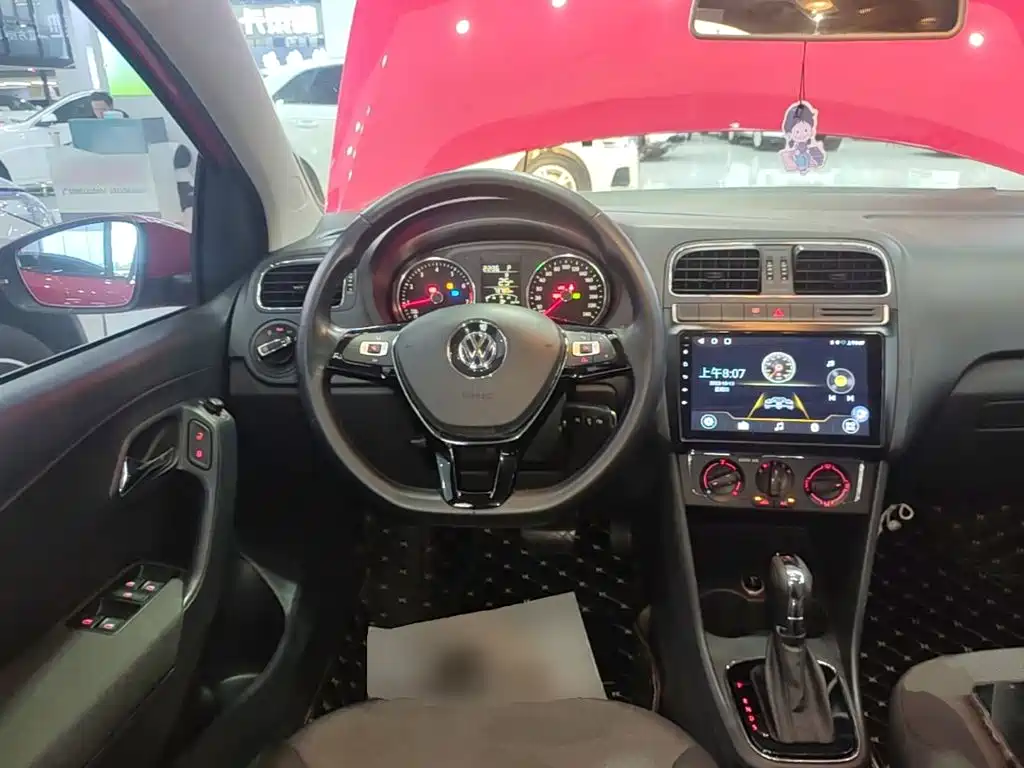 Volkswagen Polo — миниатюра 11