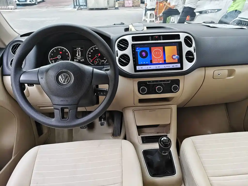 Volkswagen Tiguan — миниатюра 5