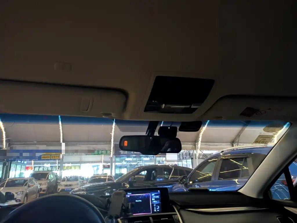 Lexus NX — миниатюра 18