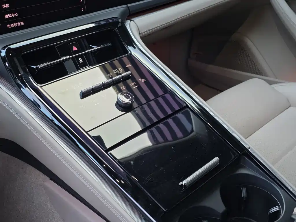 Porsche Panamera — миниатюра 11