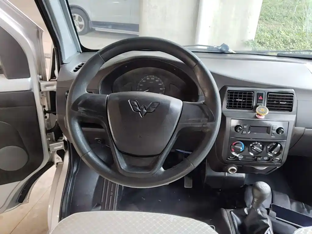 Wuling Rongguang Mini Truck — миниатюра 11