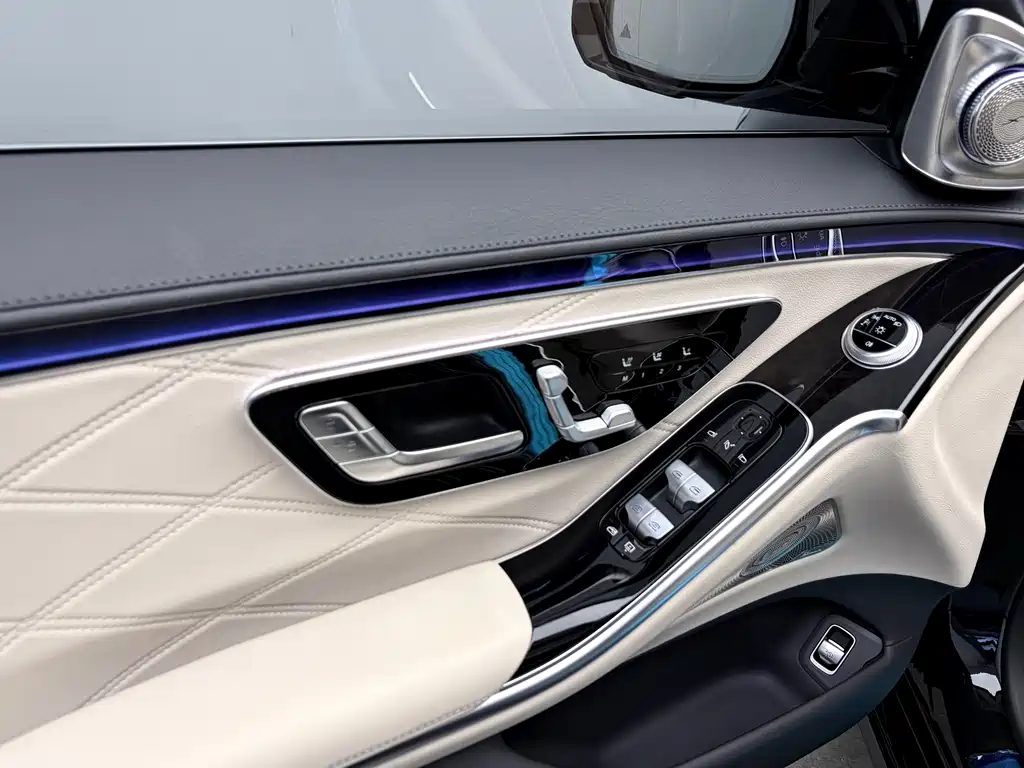 Mercedes-Benz S-Class — миниатюра 16