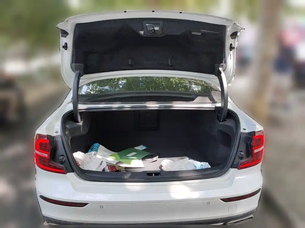 Volvo S60 — миниатюра 15