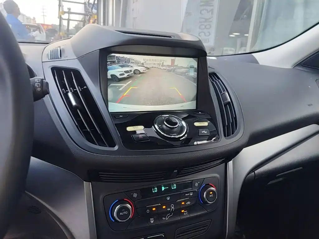 Ford Kuga — миниатюра 13