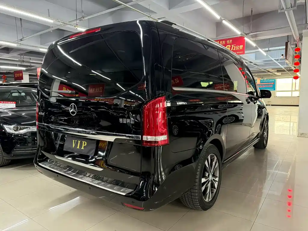 Mercedes-Benz V-Class — миниатюра 7