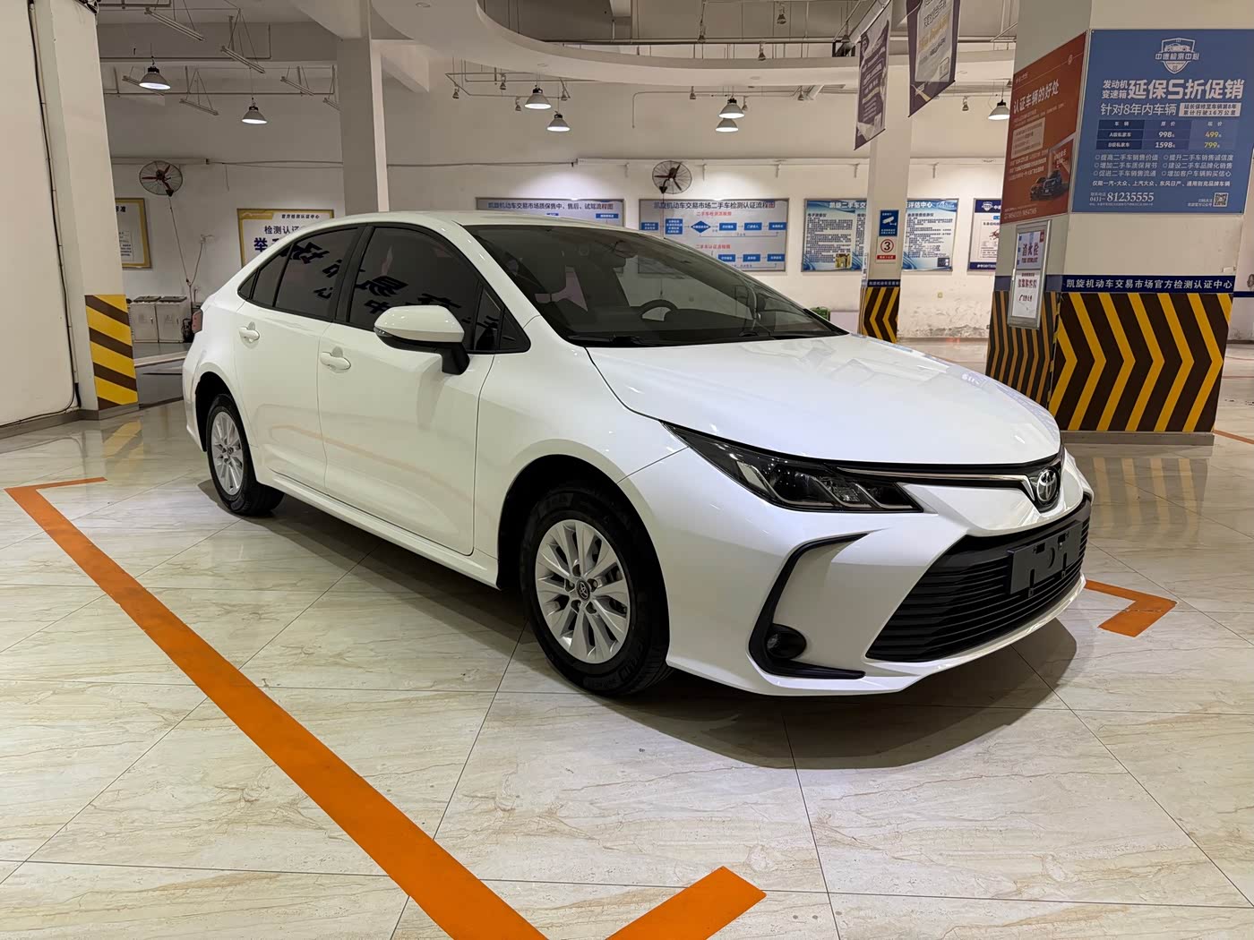 Toyota Corolla 1.2 л 2022 г. Белый, пробег 22000 км