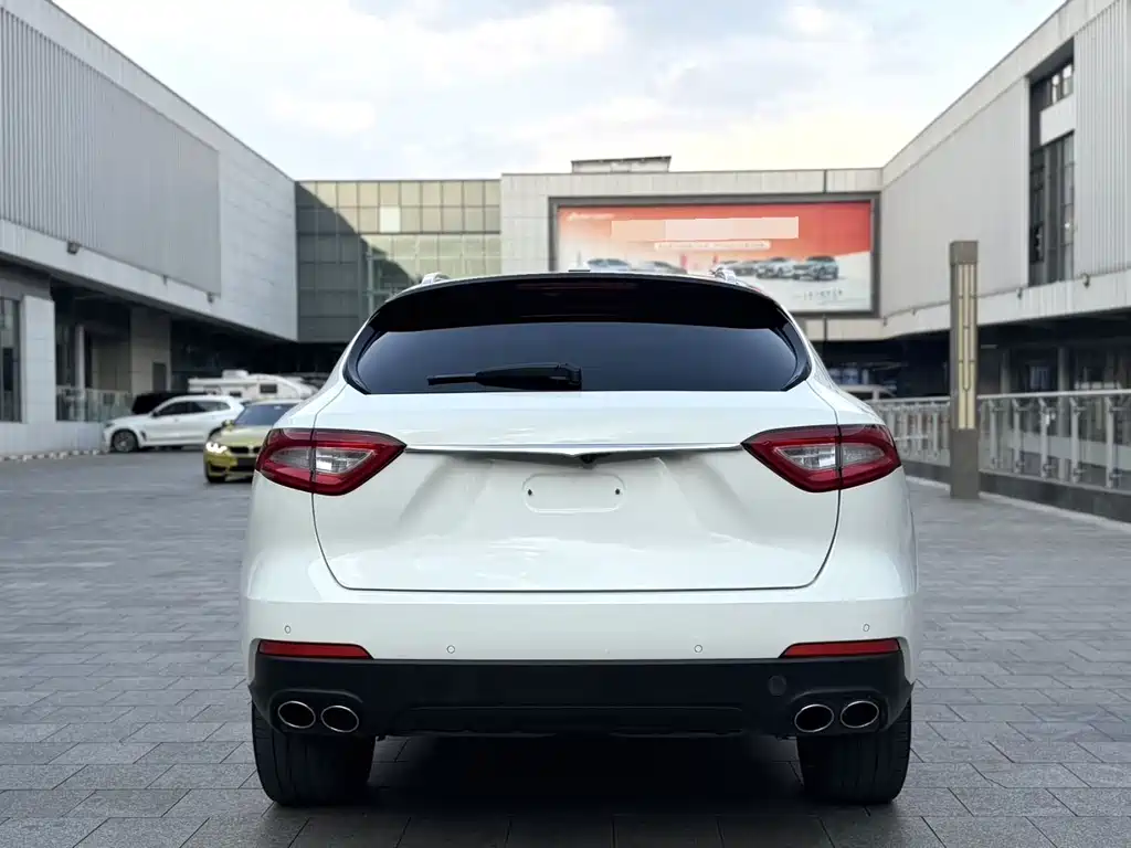 Maserati Levante — миниатюра 8