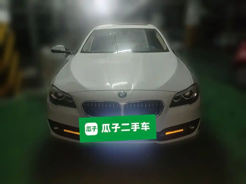 BMW 5 Series — миниатюра 2