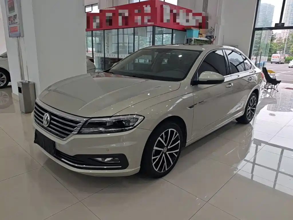 Volkswagen Lavida — миниатюра 2