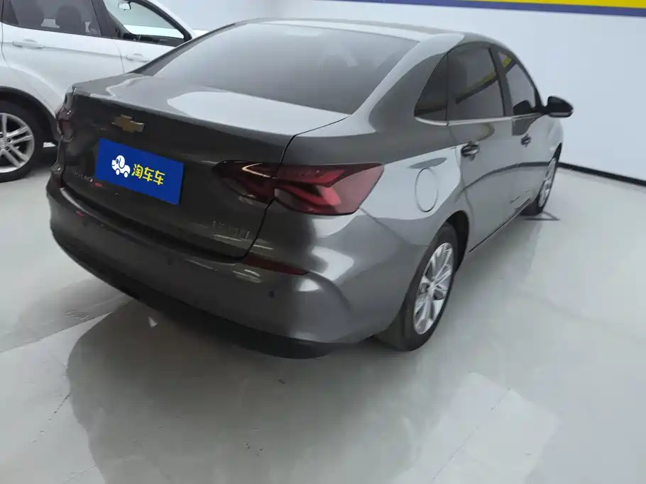 Chevrolet Monza — миниатюра 3